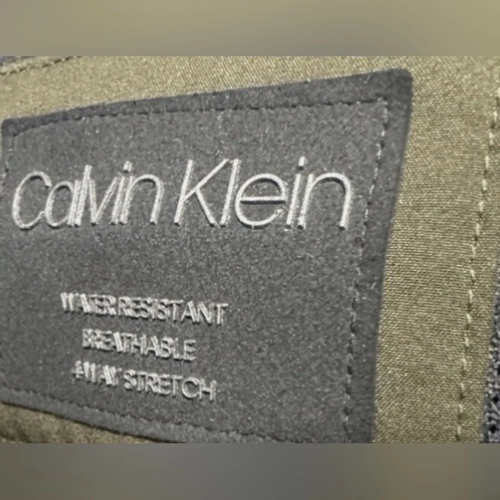 Calvin Klein Men’s Jacket XL Green‎ Softshell Water Resistant 4-Way Stretch NWOT